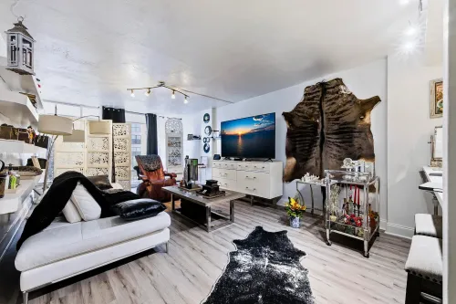 0e10b717dc6c6066ab2cd4a6d4cda9c6-uncropped_scaled_within_1536_1152