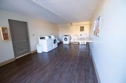 1b0fb768f9d8939fc4ba692a868677c9-uncropped_scaled_within_1536_1152