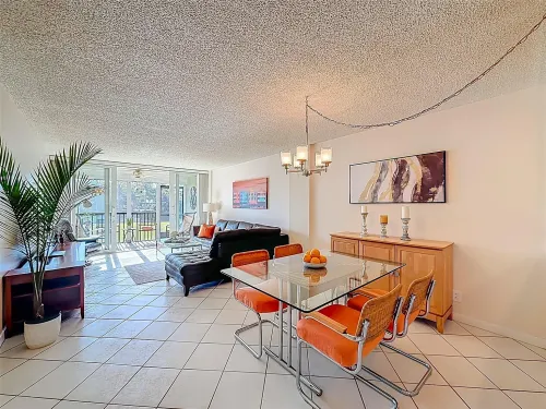 2b273035715becd0bf596add6b4beb9f-uncropped_scaled_within_1536_1152