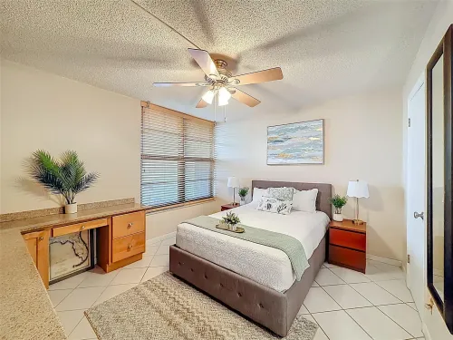 2bf9a02749e56aec2c5e0d5f4c7e94c4-uncropped_scaled_within_1536_1152