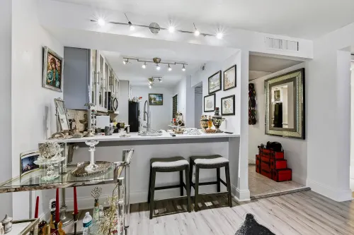 42c6370e64fdb746a4647dc3cac94f37-uncropped_scaled_within_1536_1152