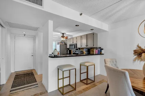 5f4eb2b259d0687c61c290639797d4af-uncropped_scaled_within_1536_1152