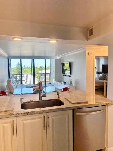 6-royal-palm-way-unit-607-boca-raton-fl-building-photo_1
