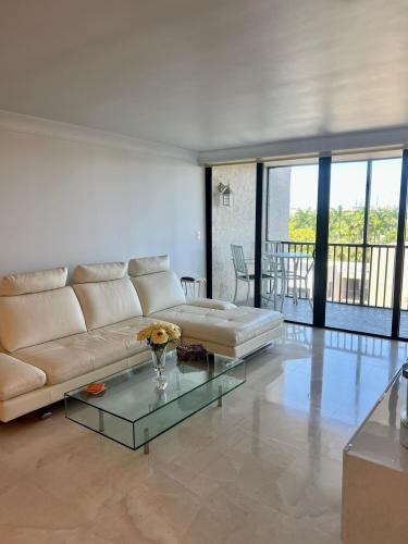 6-royal-palm-way-unit-607-boca-raton-fl-building-photo_4