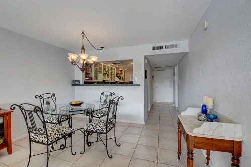 6c77809a06f50d40e85a53c6030a1a37-uncropped_scaled_within_1344_1008