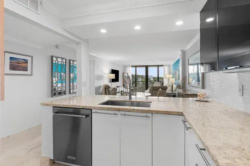 7efce8358a9c2da680ab0cade64bf457-uncropped_scaled_within_1536_1152