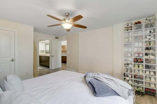 9-royal-palm-way-unit-105-boca-raton-fl-building-photo_10