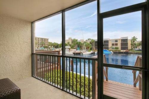 9-royal-palm-way-unit-105-boca-raton-fl-building-photo_11
