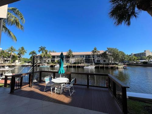 aa345e038988ac4c8cab58438dc20f19-uncropped_scaled_within_1536_1152