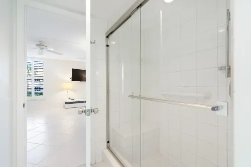 b3ab859c5e4c0d96955db1d26212ca84-uncropped_scaled_within_1344_1008