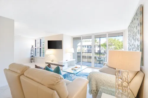 bce6b532c6ae8142a4376002d759c52b-uncropped_scaled_within_1344_1008