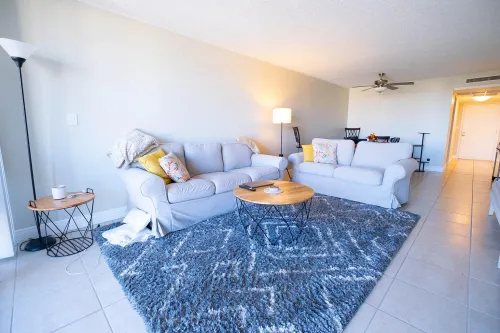 cb98523b6f3a0cdd47319d6f773e07b9-uncropped_scaled_within_1536_1152