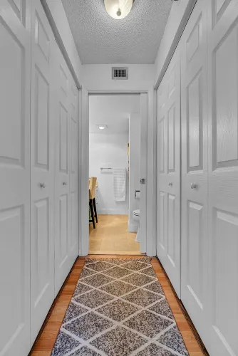 e314053af0e10583b07a458b2ea299bb-uncropped_scaled_within_1536_1152